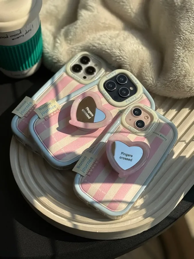 642efd-1 قاب Victoria's Secret با پاپ سوکت قلبی آینه ای (کدC1602) - تصویر 1